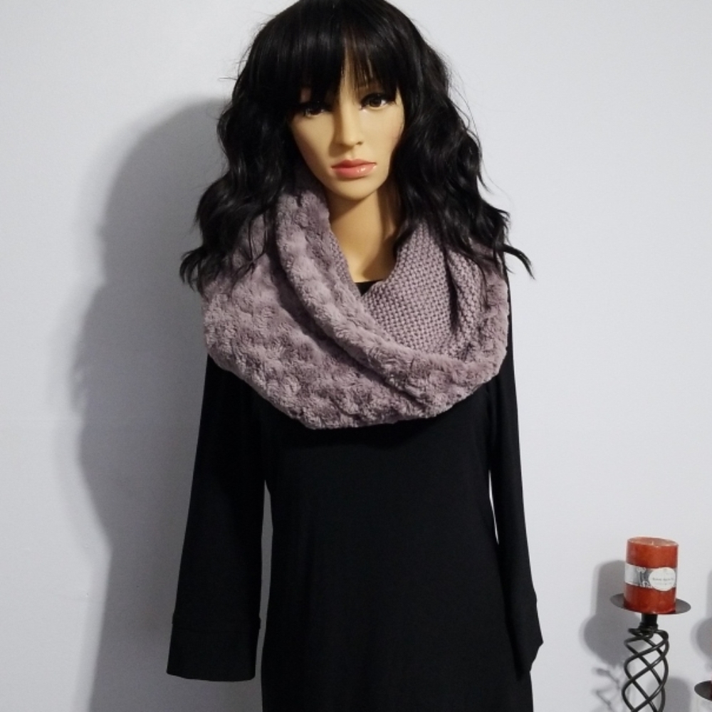 Infinity scarf